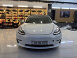 Tesla Model 3-1