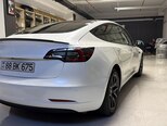 Tesla Model 3-7