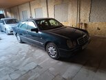 Mercedes E 240-3