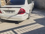 Mercedes E 240-6