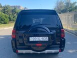 Mitsubishi Pajero-2