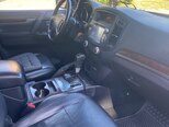 Mitsubishi Pajero-12