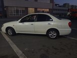 Nissan Sunny-7