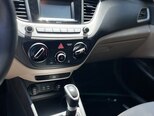 Hyundai Accent-14