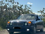 Mercedes E 230-1