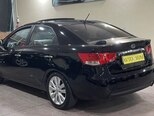 Kia Cerato-7