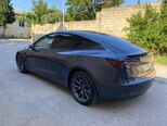 Tesla Model 3-14