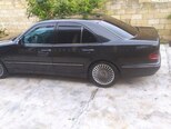 Mercedes E 220-10