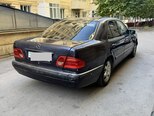 Mercedes E 230-5