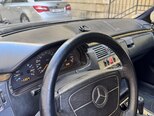 Mercedes E 230-9