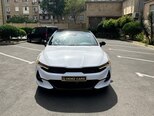 Kia K5-1