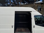 Ford Transit-15