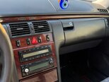 Mercedes E 200-4