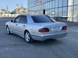 Mercedes E 240-7