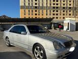 Mercedes E 320-4