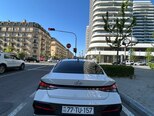 Hyundai Elantra-4