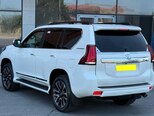 Toyota Land Cruiser Prado-4