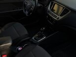 Hyundai Accent-10