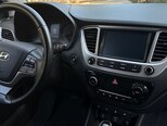 Hyundai Accent-9