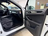 Porsche Macan GTS-27