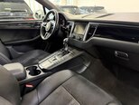 Porsche Macan GTS-31