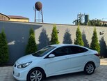 Hyundai Accent-4