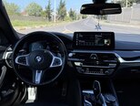 BMW 530e-12