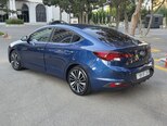 Hyundai Elantra-4
