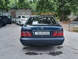 Mercedes E 230-3