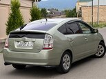Toyota Prius-13