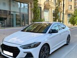 Hyundai Elantra-8
