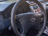 Mercedes E 240-3