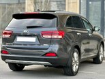 Kia Sorento-8