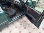 Mercedes E 240-3