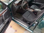 Mercedes E 240-8