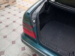 Mercedes E 240-11