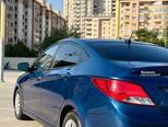 Hyundai Accent-12