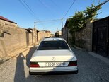 Mercedes 200 D-2
