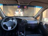 Opel Zafira-5