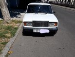 LADA (VAZ) 2107-1