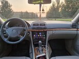 Mercedes E 320-11