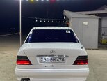 Mercedes 250 D-6