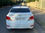 Hyundai Accent-2