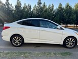 Hyundai Accent-3