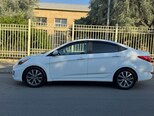 Hyundai Accent-4
