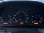 Mercedes E 220-12