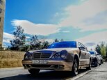 Mercedes E 270-6