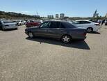 Mercedes E 240-4