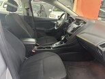 Ford Focus-13