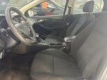 Ford Focus-12